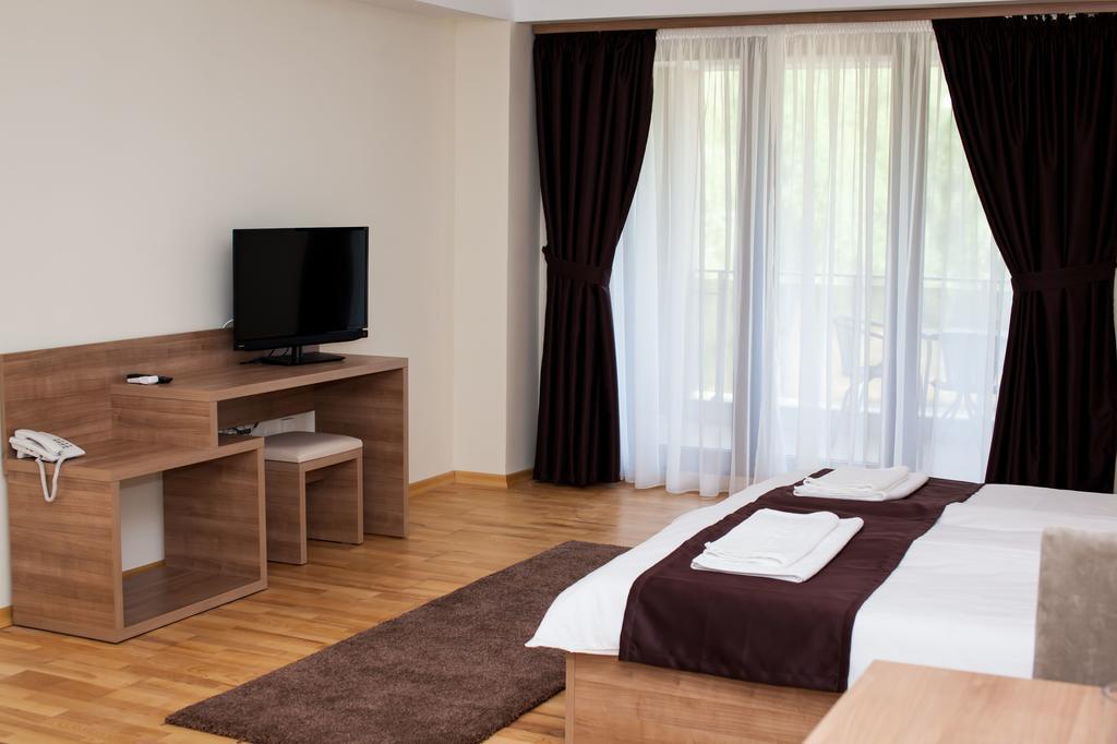 Park Lakeside Ohrid Bilik gambar